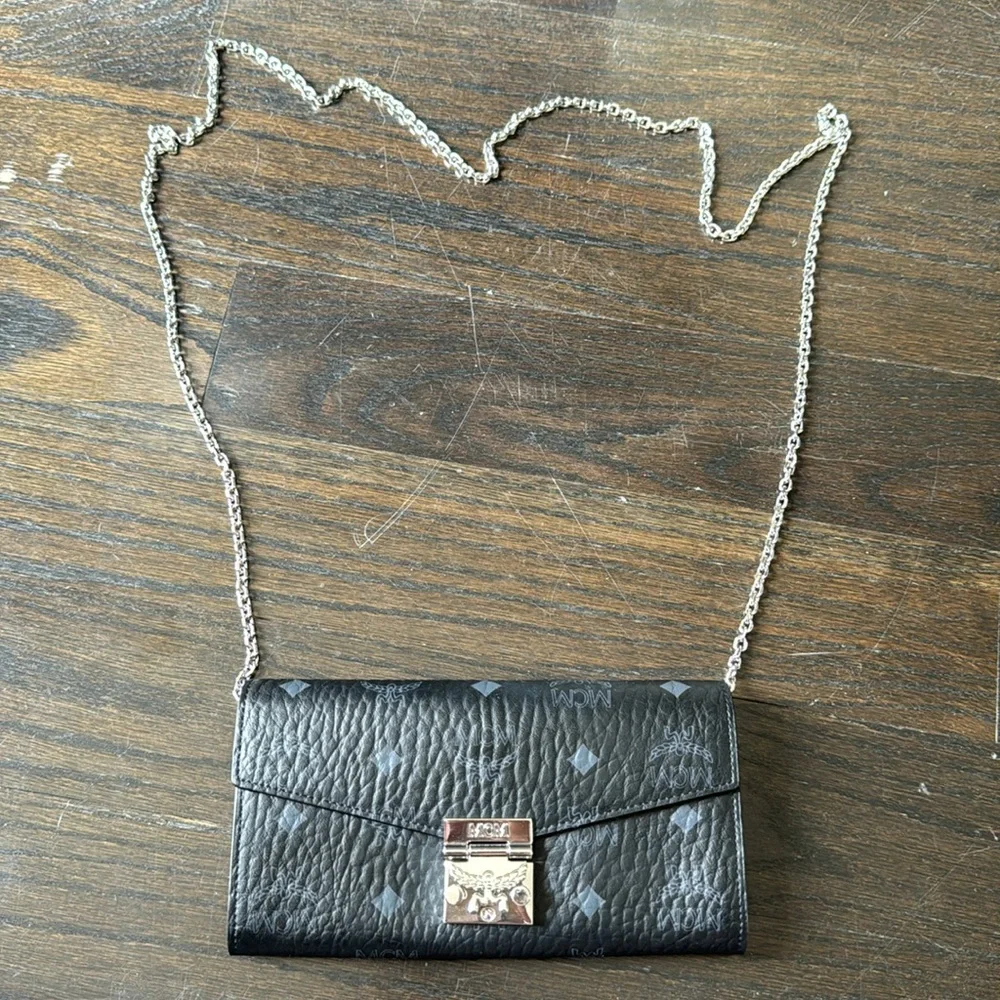 MCM designer clutch purse - Picture 3 of 5